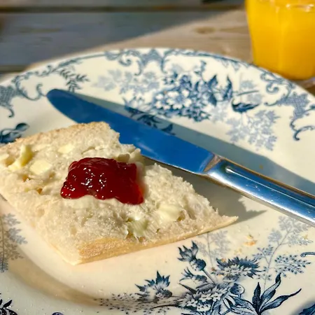 Bed & Breakfast Les Pommiers D'amfreville, D'hotes & Table D'hotes Picauville