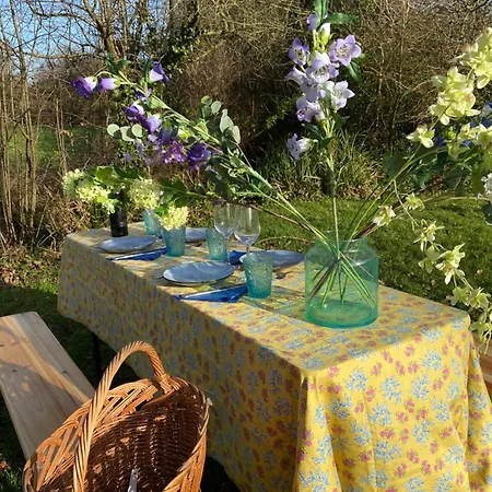Les Pommiers D'amfreville, D'hôtes&table D'hôtes