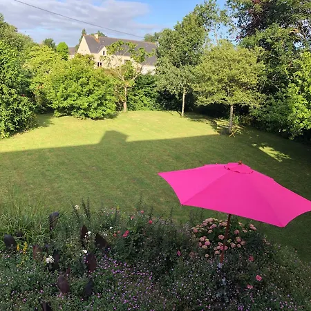 Bed & Breakfast Les Pommiers D'amfreville, D'hotes & Table D'hotes Picauville