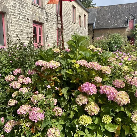 Couette-café Les Pommiers D'amfreville, D'hôtes&table D'hôtes