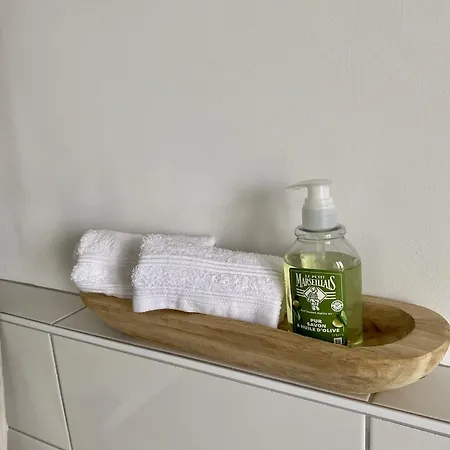 Bed & Breakfast Les Pommiers D'amfreville, D'hotes & Table D'hotes 3*