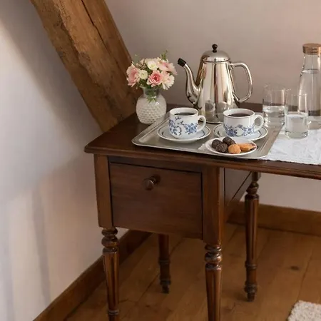 Couette-café Les Pommiers D'amfreville, D'hôtes&table D'hôtes Picauville